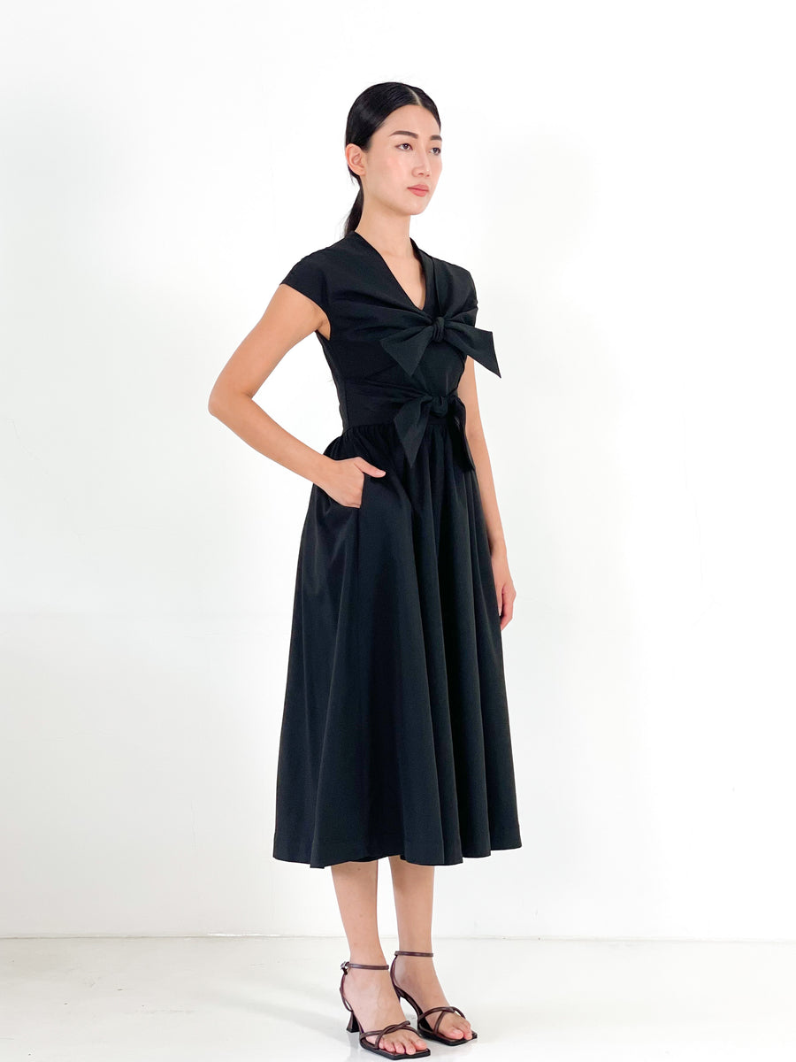 Front Tie Bow Gathered Midi | Black