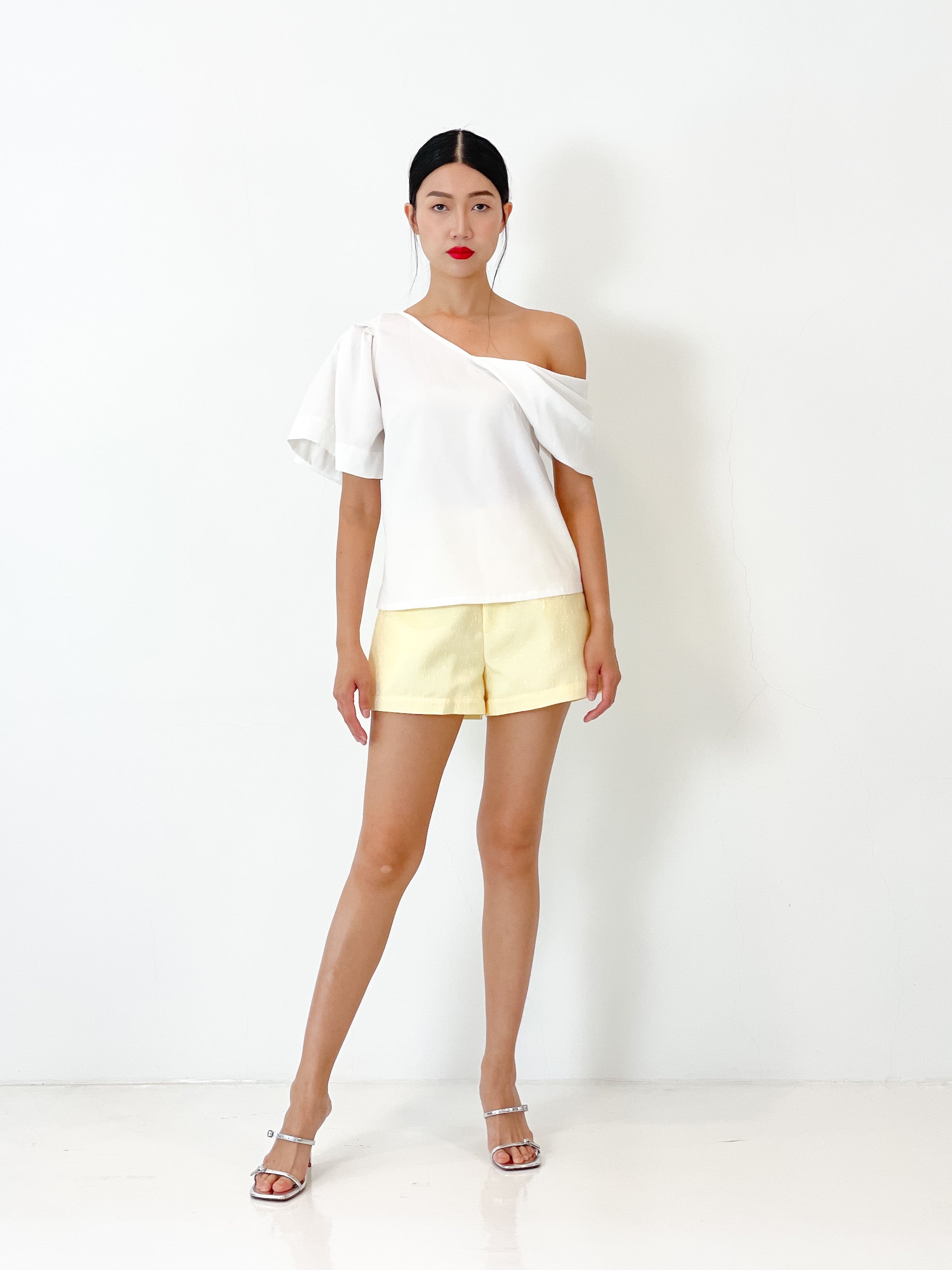 Asymmetrical Off Shoulder Top | White – Maarimaia