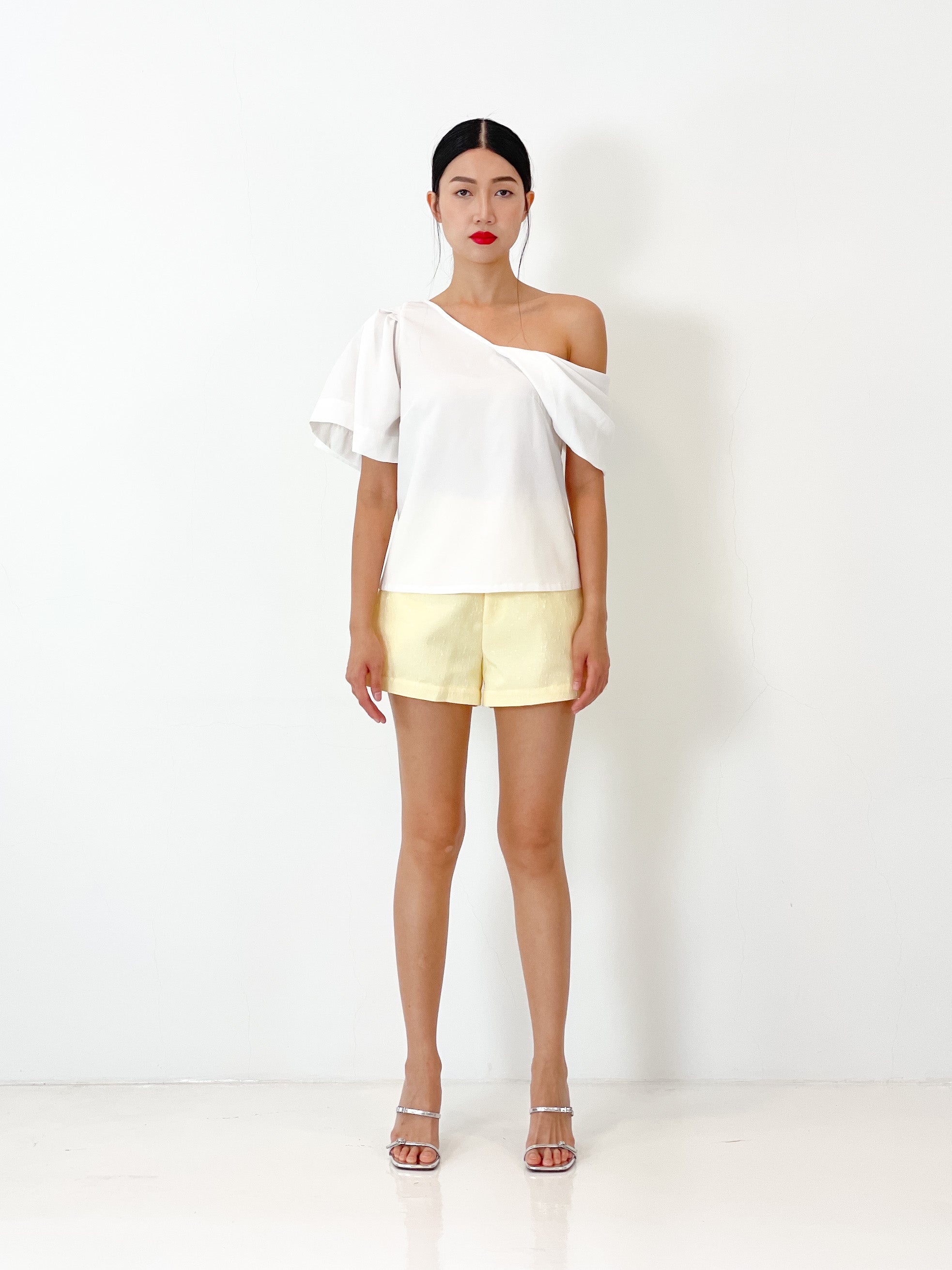 Asymmetrical Off Shoulder Top | White – Maarimaia