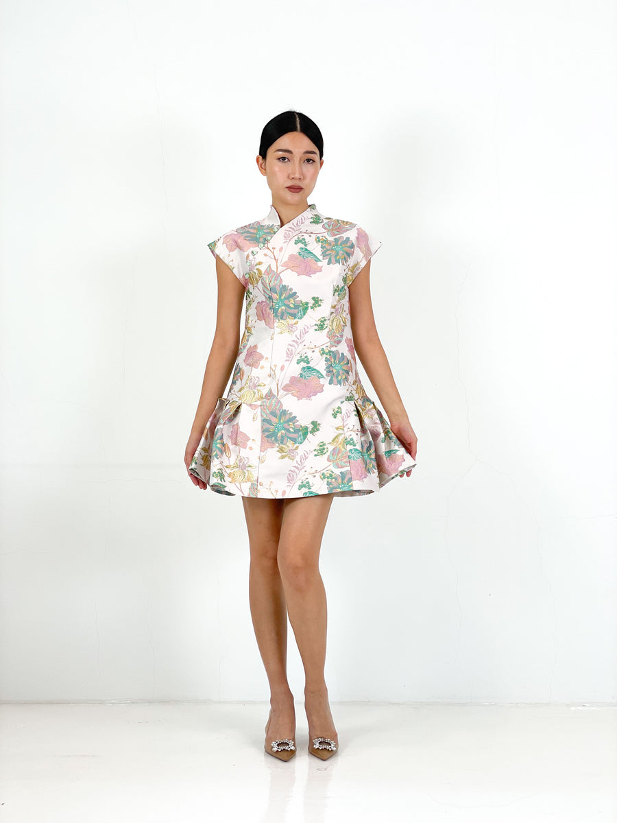 Brocade Jade Button Shift Qipao | Pink Floral