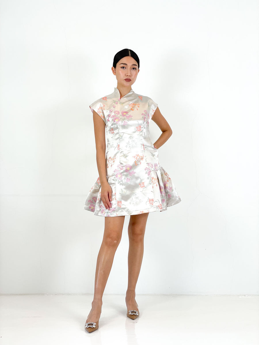 Brocade Jade Button Shift Qipao | Ivory