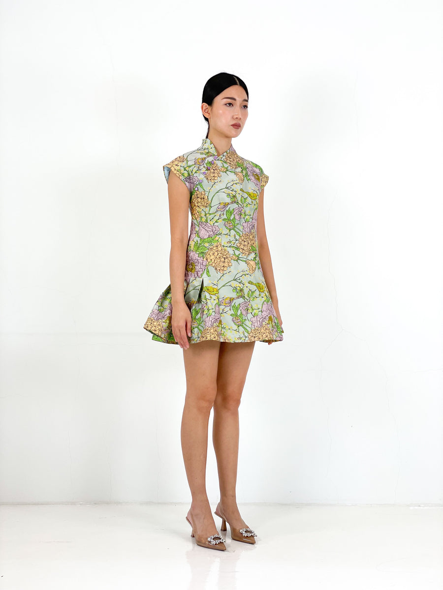 Brocade Jade Button Shift Qipao | Green Chinoiserie