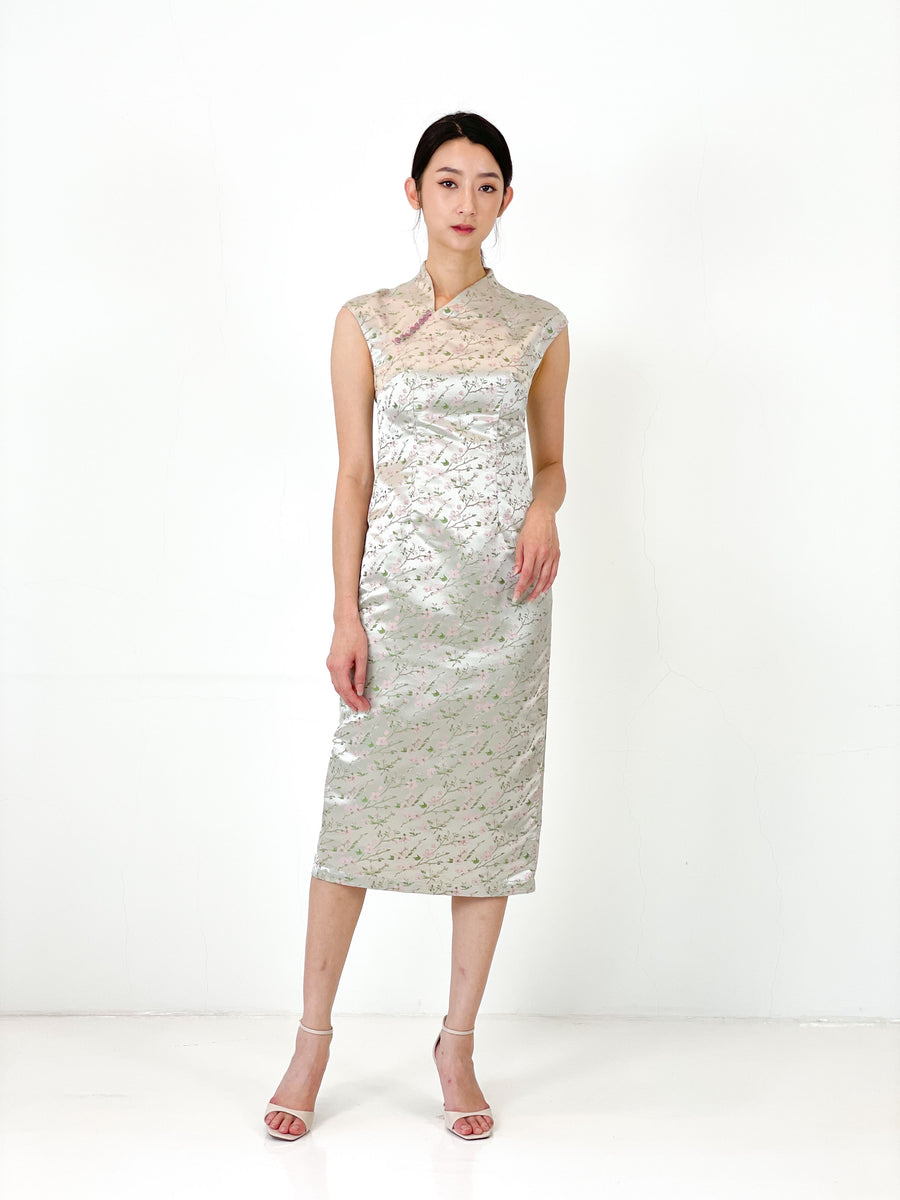 Brocade Jade Button Minimalist Midi Qipao | Jade Floral