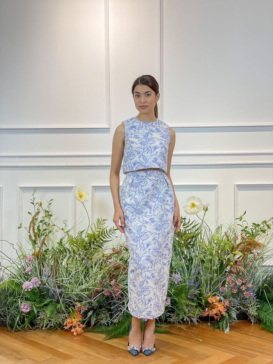 Brocade Maxi Pleated Pencil Skirt | White Blue